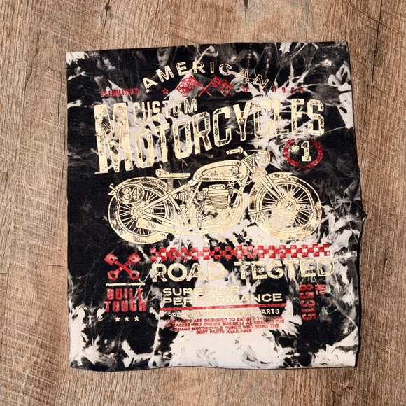 SHEIN Black and White Motorcycle Graphic Tee - Picture 6 of 8